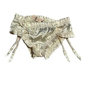Victoria’s Secret Coquette Satin Cream Ruffled Panty Garters Bow Bottoms S NWT